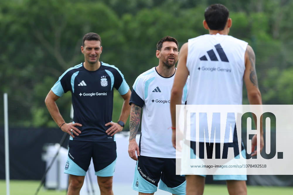 Argentinas head coach Lionel Scaloni L and forward Lionel Messi look on during a training session during the 2026 FIFA World Cup football tournament at Sporting KC Training Centre in Kansas City on June 13, 2026 ¨ Photo by Alejandro PAGNI PHOTOxPHOTO KANSAS CITY UNITED STATES