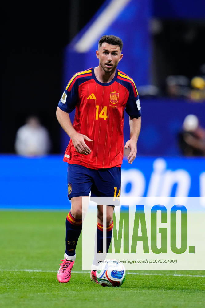 Spain v Cabo Verde: Group H - FIFA World Cup, WM, Weltmeisterschaft, Fussball 2026 Aymeric Laporte of Spain drives the ball during the FIFA World Cup 2026 Group H match between Spain and Cabo Verde at Atlanta Stadium on June 15, 2026 in Atlanta, United States. Atlanta GA United States