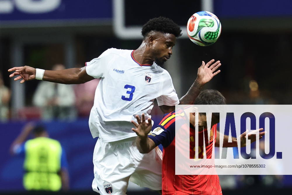 FIFA World Cup, WM, Weltmeisterschaft, Fussball 2026 - Group H - Spain vs Cabo Verde Mikel Oyarzabal (R) of Spain in action against Diney of Cape Verde during the FIFA World Cup 2026 group stage match Spain vs Cabo Verde, in Atlanta, USA, 15 June 2026. ATLANTA United States