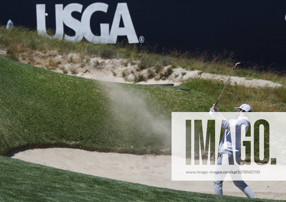Cameron Young hits out of a bunker while playing in a practice round on the Monday before the 126th U.S. Open Golf Championship at Shinnecock Hills Golf Club on Monday, June 15, 2026 in Southampton, New York. NYP20260615307 JOHNxANGELILLO
