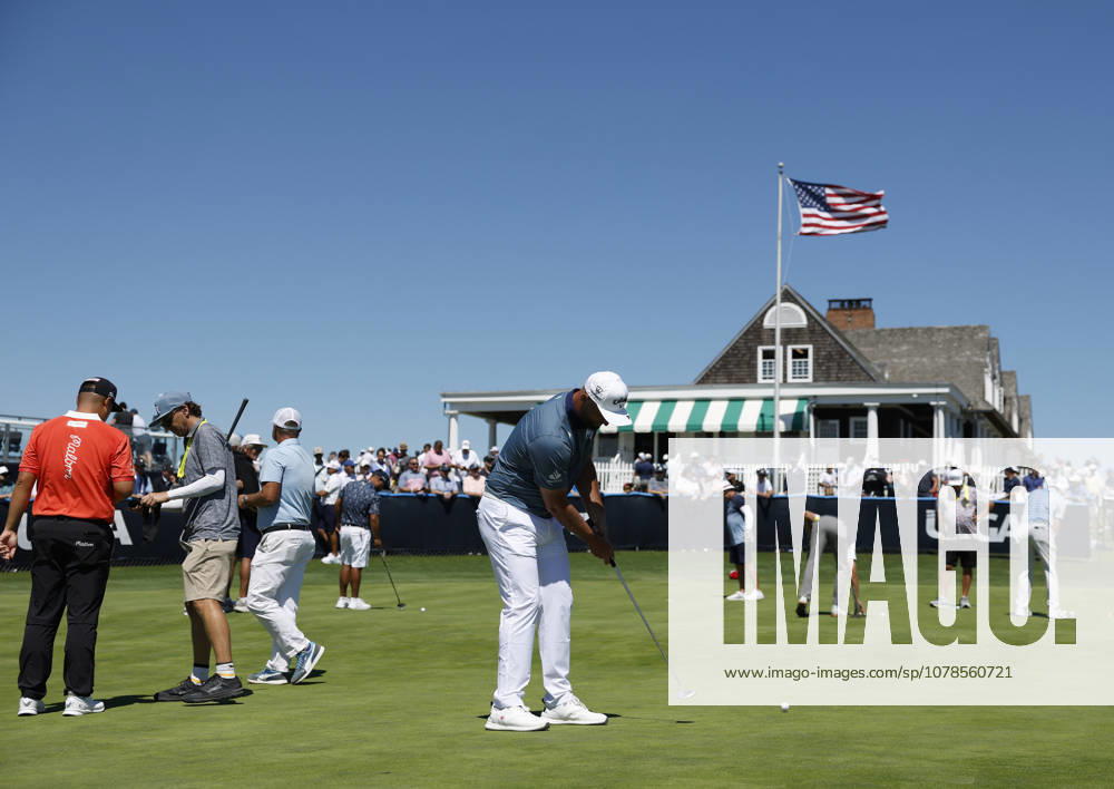 Jon Rahm of Spain practices putting on the Monday before the 126th U.S. Open Golf Championship at Shinnecock Hills Golf Club on Monday, June 15, 2026 in Southampton, New York. NYP20260615319 JOHNxANGELILLO