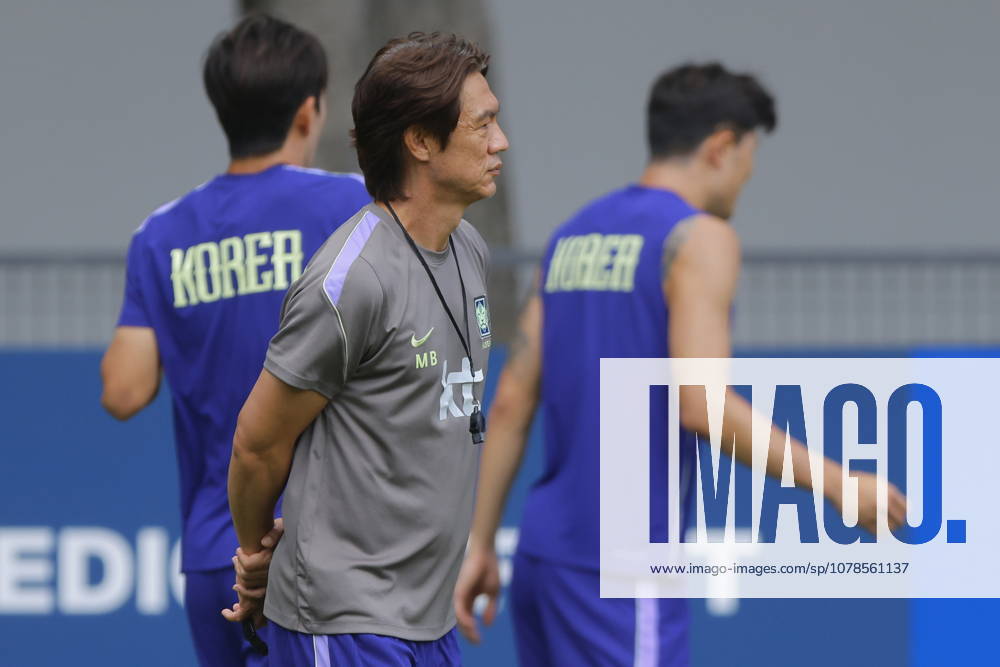 FIFA World Cup, WM, Weltmeisterschaft, Fussball 2026 - South Korea training session South Korean s head coach Hong Myung-bo leads a training session in Guadalajara, Mexico, 15 June 2026. South Korea will face Mexico in a FIFA 2026 World Cup group A match on 19 June. Guadalajara Mexico