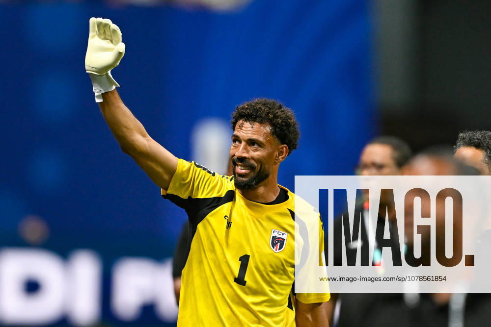 ATLANTA, GA - JUNE 15: Vozinha 1 of Cape Verde acknowledges the fans following the conclusion of the FIFA World Cup, WM, Weltmeisterschaft, Fussball 2026 Group H match between Spain and Cape Verde on June 15th, 2026 at Atlanta Stadium in Atlanta, GA. (Photo by Rich von Biberstein Icon Sportswire) SOCCER: JUN 15 FIFA World Cup 26 Group H - Spain vs Cabo Verde Icon260615065