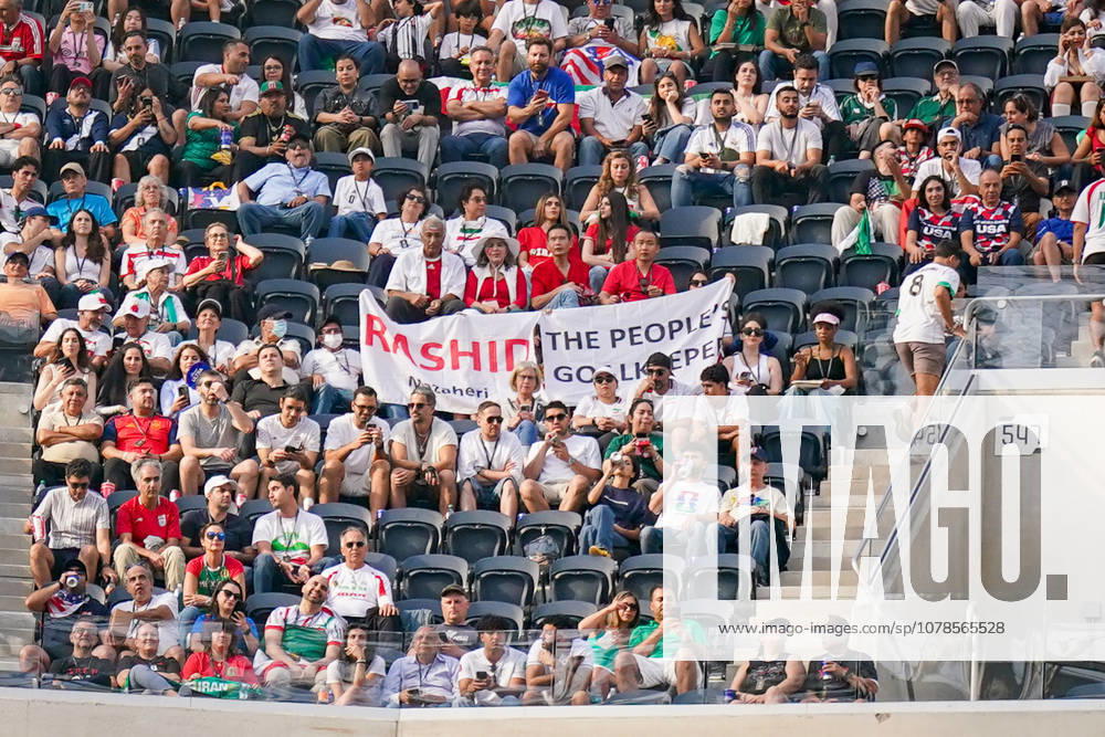 USA Soccer FIFA World Cup 2026 Group Stage Group G Iran vs. New Zealand SoFi Stadium Inglewood, Los Angeles County, California Iranian fans watch the World Cup match from the stands and display a banner reading Rashid The Peoples Goalkeeper. The message supports former Iranian national team goalkeeper Rashid Mazaheri, who was imprisoned after making statements critical of the regime and who, according to supporters, faces the death penalty. The motif conveys solidarity, human rights, and political messages in the context of the 2026 FIFA World Cup,detected_source_language