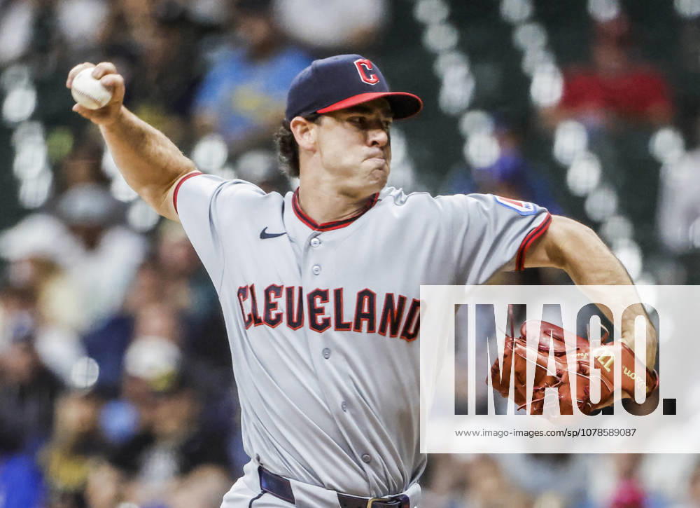 Cleveland Guardians relief pitcher Matt Festa throws in the eighth inning of the MLB, Baseball Herren, USA game between the Cleveland Guardians and the Milwaukee Brewers at American Family Field in Milwaukee, Wisconsin on Tuesday, June 16, 2026. The Brewers beat the Guardians 2-1. MIL20260616822 TANNENxMAURY