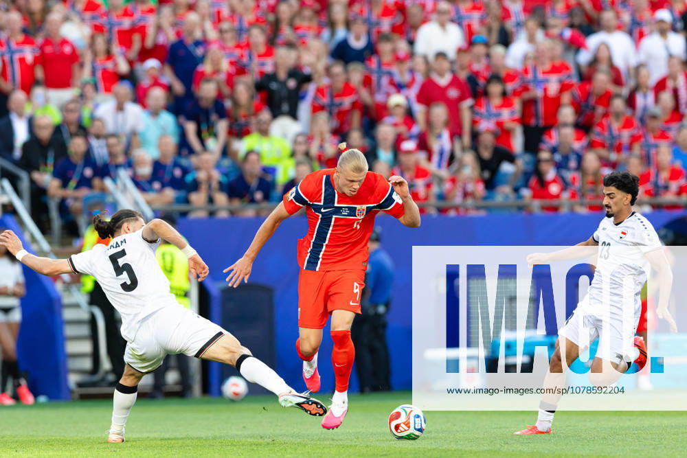 Foxborough, Massachusetts, USA; Norway forward Erling Haaland (9) cuts between Iraq defender Akam Hashim (5) and Iraq defender Merchas Doski (23) in a FIFA World Cup, WM, Weltmeisterschaft, Fussball 2026 Group I match between Iraq and Norway at Boston Stadium. (c) CSM - ZUMAc04_ 20260616_zma_c04_125