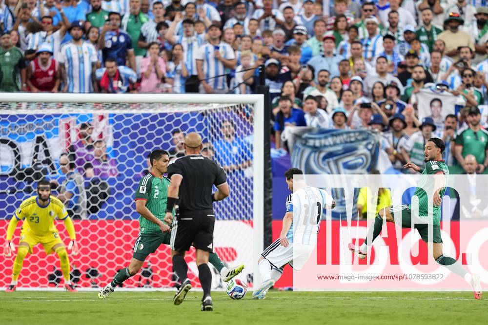 Football: 2026 World Cup Argentina s Lionel Messi (10) scores the opening goal in the first half of a World Cup Group J football match against Algeria at Kansas City Stadium in Kansas City, Missouri, on June 16, 2026. A14AA0005619108P