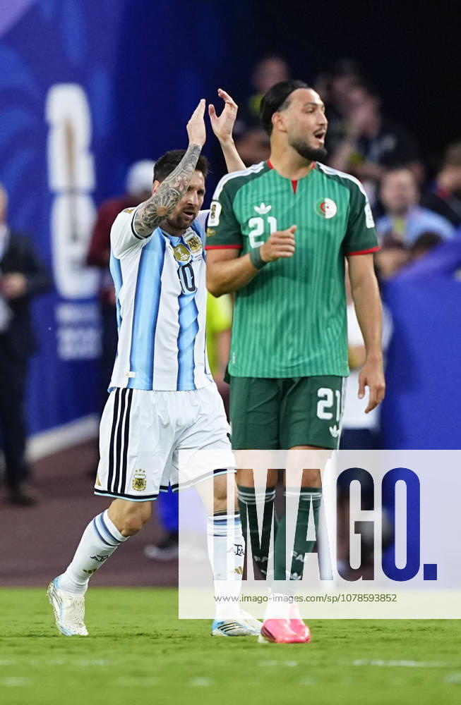 Football: 2026 World Cup Argentina s Lionel Messi (L) celebrates after scoring the opening goal in the first half of a World Cup Group J football match against Algeria at Kansas City Stadium in Kansas City, Missouri, on June 16, 2026. A14AA0005619116P