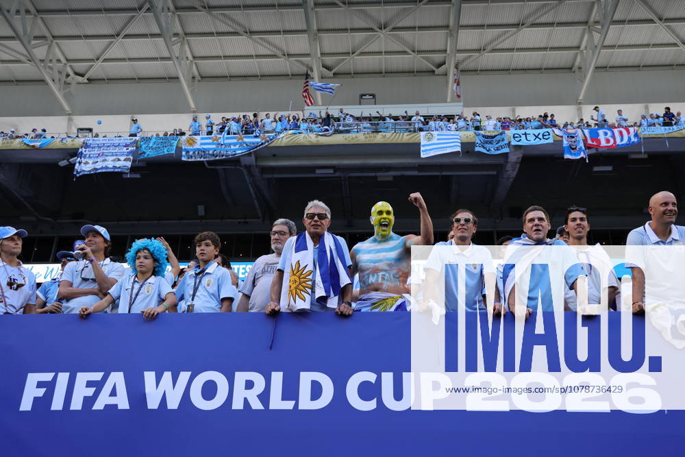 FIFA World Cup, WM, Weltmeisterschaft, Fussball 2026 - Group H - Uruguay vs Cape Verde Supporters of Uruguay cheer ahead of the FIFA World Cup 2026 group stage match Uruguay against Cape Verde, in Miami, Florida, USA, 21 June 2026. MIAMI United States