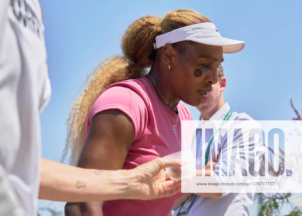 2026 Wimbledon, June 23, Practice LONDON, - JUNE 23: Serena Williams of the Unites States moves between courts during the 2026 Wimbledon, June 23, Practice at The all England club, Wimbledon on June 23, 2026 in London, GBR. London The all England club, Wimbledon GBR
