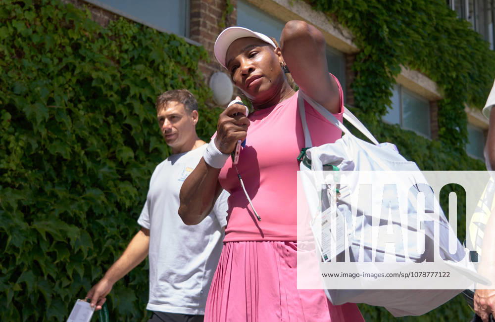 2026 Wimbledon, June 23, Practice LONDON, - JUNE 23: Serena Williams of the Unites States moves between courts during the 2026 Wimbledon, June 23, Practice at The all England club, Wimbledon on June 23, 2026 in London, GBR. London The all England club, Wimbledon GBR
