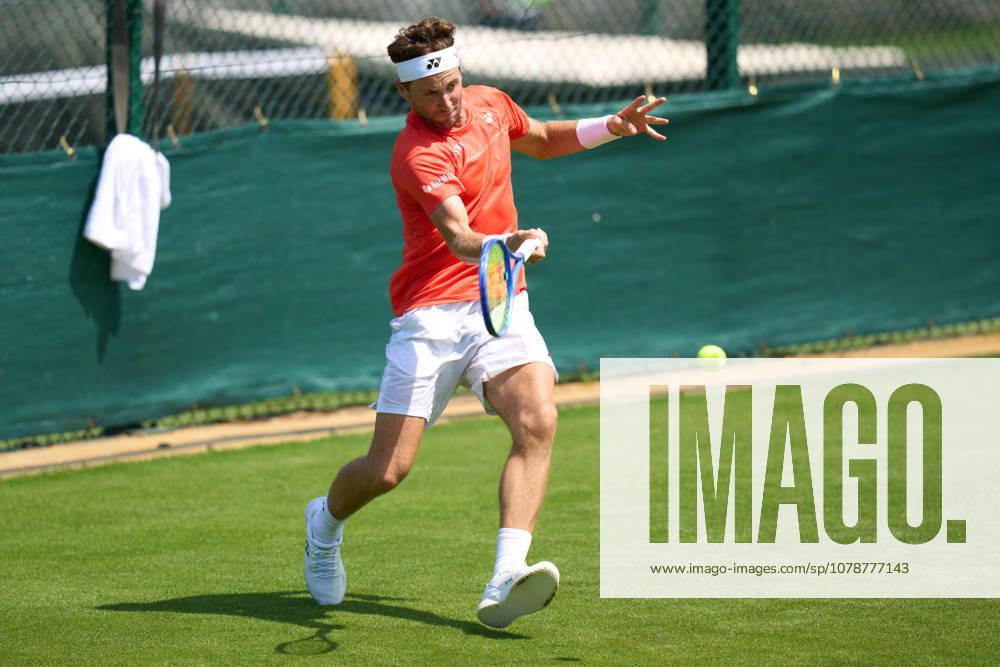 2026 Wimbledon, June 23, Practice LONDON, - JUNE 23: Casper Ruud of Norway playing on fresh courts during the 2026 Wimbledon, June 23, Practice at The all England club, Wimbledon on June 23, 2026 in London, GBR. London The all England club, Wimbledon GBR