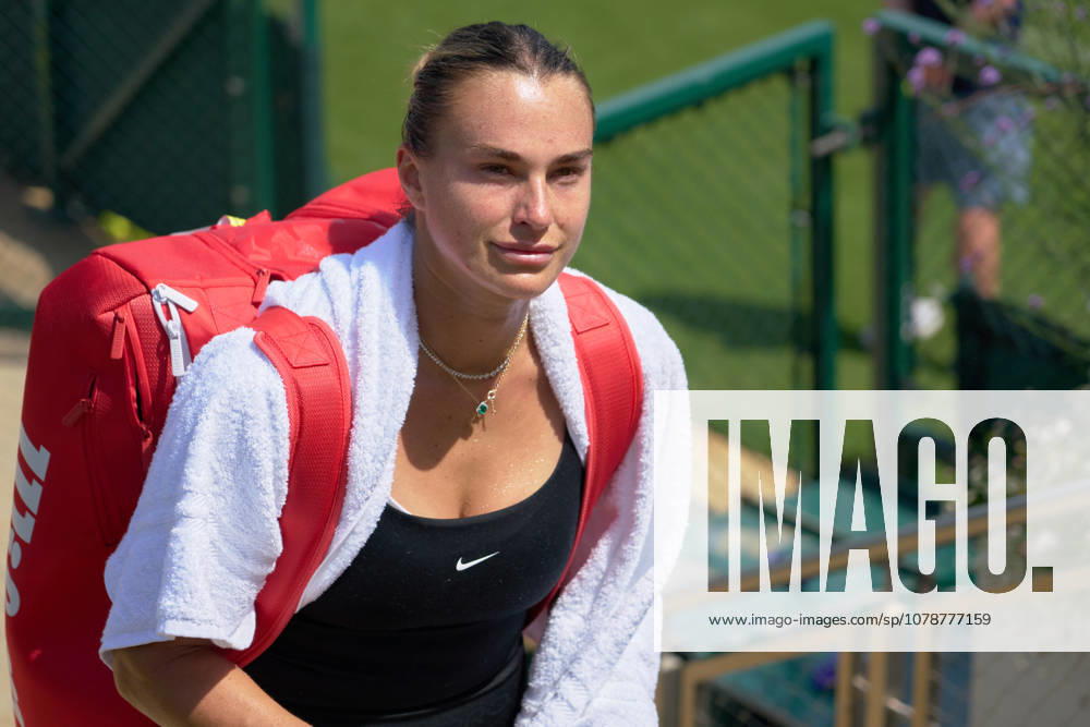 2026 Wimbledon, June 23, Practice LONDON, - JUNE 23: Aryna Sabalenka moves between courts during the 2026 Wimbledon, June 23, Practice at The all England club, Wimbledon on June 23, 2026 in London, GBR. London The all England club, Wimbledon GBR