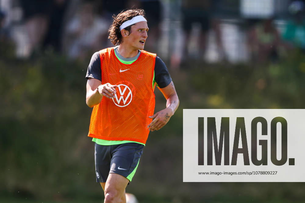 Fabian Reese, VfL Wolfsburg 2, Bundesliga, 2026–2027 Season, Start of Training for VfL Wolfsburg at the VfL Center in Wolfsburg, Soccer, Germany, Man, Men