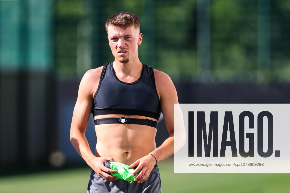 Dzenan Pejcinovic, VfL Wolfsburg, 17 2, Bundesliga, 2026–2027 season, VfL Wolfsburg kicks off training at the VfL Center in Wolfsburg, soccer, Germany, man, men