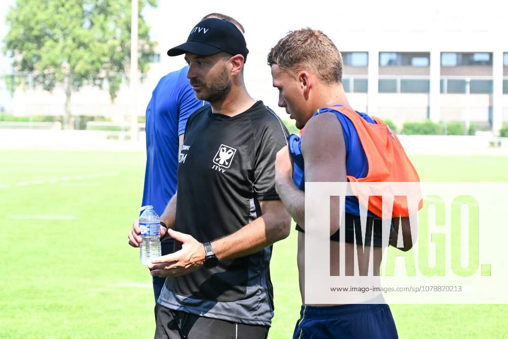 STVV s head coach Frederic De Meyer pictured during a training session of Belgian first division soccer team STVV, on Thursday 25 June 2026 in Sint-Truiden, in preparation of the upcoming 2026-2027 Belgian first division soccer season. JILLxDELSAUX x179221379x