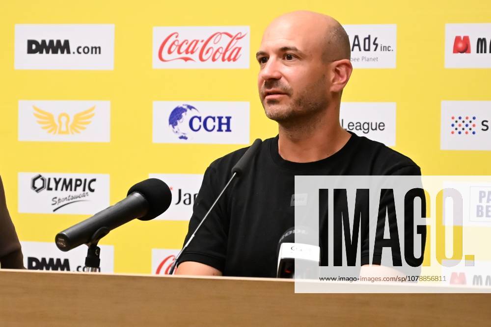 STVV s head coach Frederic De Meyer pictured during a press conference, PK, Pressekonferenz of Belgian first division soccer team Sint-Truiden VV, on Friday 26 June 2026 in Sint-Truiden, in preparation of the upcoming 2026-2027 Belgian first division soccer season. JILLxDELSAUX x179367448x