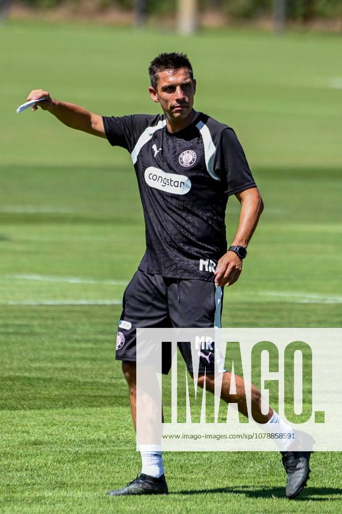 Coach Marcel Rapp, St. Pauli, Germany, Hamburg, Training Facility on Kollaustrasse, Soccer, 2. Bundesliga, FC St. Pauli