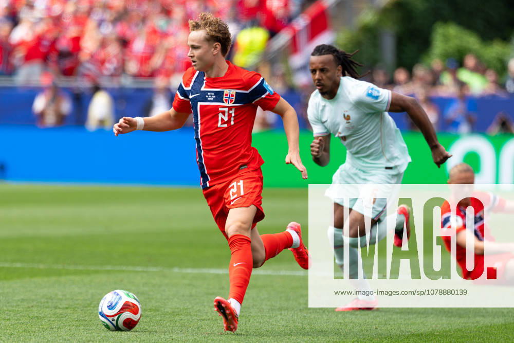 Foxborough, Massachusetts, USA; Norway forward Andreas Schjelderup (21) drives the ball forward in a FIFA World Cup, WM, Weltmeisterschaft, Fussball 2026 Group I match between Norway and France at Boston Stadium. (c) CSM - ZUMAc04_ 20260626_zma_c04_162