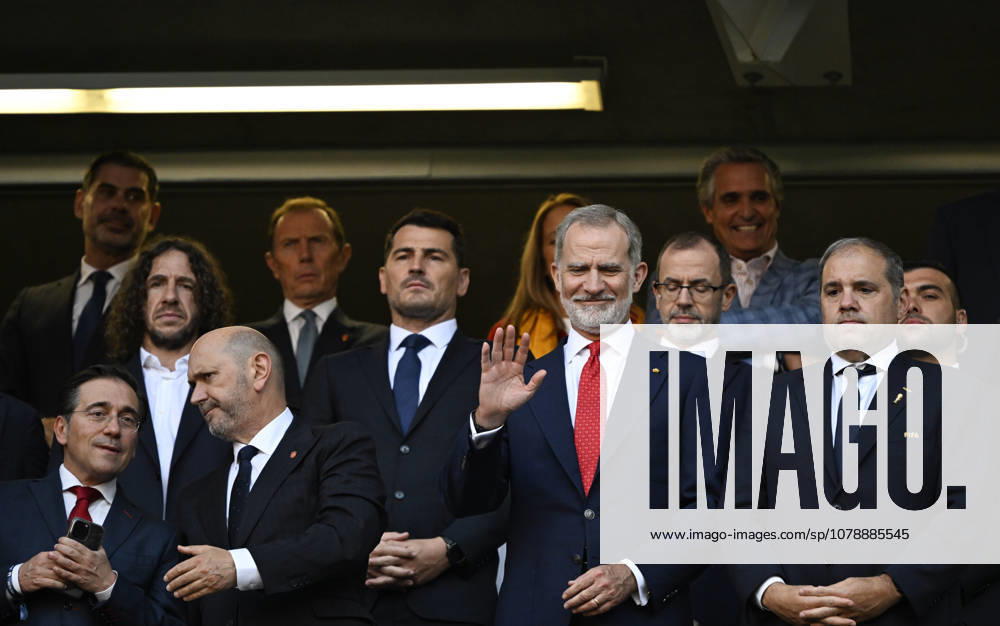 (260627) -- GUADALAJARA, June 27, 2026 -- King Felipe VI (2nd R, front) of Spain waves before the group H match between Uruguay and Spain at the 2026 FIFA World Cup, WM, Weltmeisterschaft, Fussball at Guadalajara Stadium in Guadalajara, Mexico, June 26, 2026. ) (SP)MEXICO-GUADALAJARA-FOOTBALL-FIFA WORLD CUP-GROUP H-URU VS ESP LixMuzi