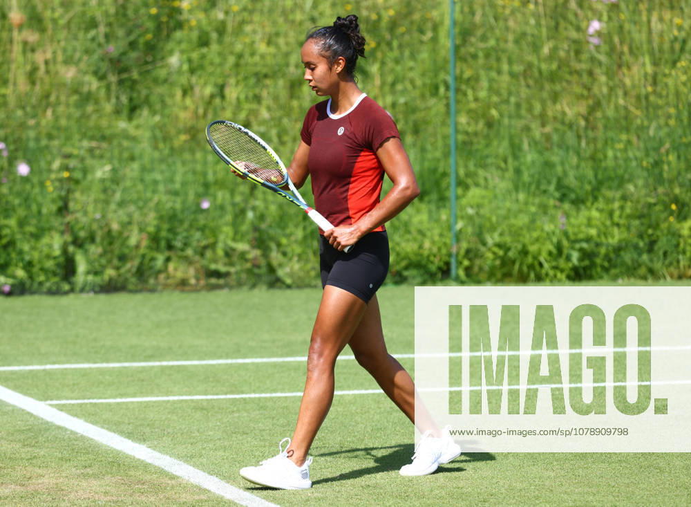 Wimbledon Championships 2026, Saturday Practice, AELTC Wimbledon, London, UK - 27 06 2026 Leyla Fernandez (CAN) in Aorangi Park during Saturday Practice ahead of the 2026 Wimbledon Championships London AELTC Wimbledon London GBR, UK NEWSPAPERS OUT