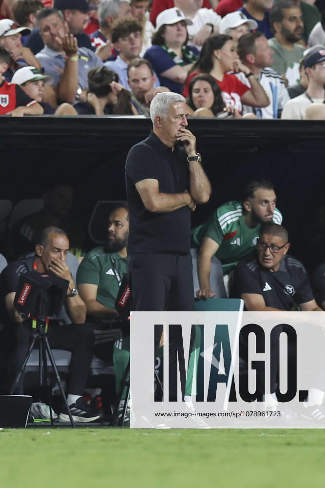 KANSAS CITY, MO - JUNE 27: Vladimir Petkovic of Algeria in the second half of the FIFA World Cup, WM, Weltmeisterschaft, Fussball 2026 Group J match between Algeria and Austria on June 27, 2026 at Kansas City Stadium in Kansas City, MO. (Photo by Scott Winters Icon Sportswire) SOCCER: JUN 27 FIFA World Cup 26 Group J - Algeria vs Austria Icon2606270804