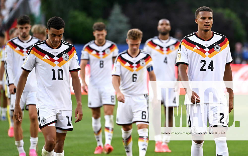 Soccer, International Match, Men s, 2026 FIFA World Cup, Soccer World Cup, USA, Round of 32, Gilette Stadium, Boston: Germany vs. Paraguay 3–4 (a.e.t.) Malick Thiaw (GER), Joshua Kimmich (GER), Jamal Musiala (GER) disappointed after the final whistle; disappointment, frustration, action