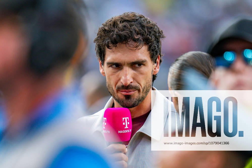 2026 FIFA World Cup, Round of 32, France vs. Sweden, June 30, 2026, New Jersey Stadium, Mats Hummels and Laura Wontorra