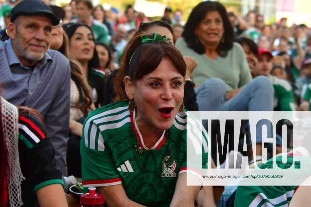 Mexico defeated Ecuador 2–0, marking their first victory in a decisive match in 40 years Fans of the Mexican national team, Nationalteam gathered to support the team and celebrate the World Cup victory over Ecuador. Los Angeles California United States