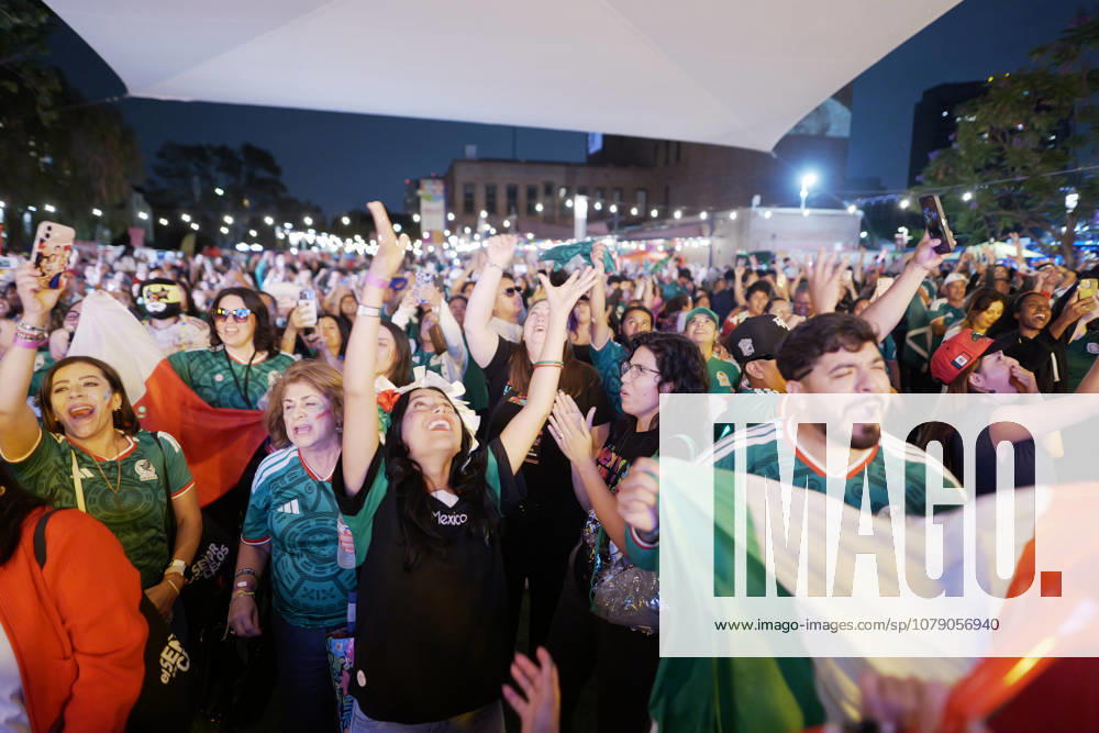 Mexico defeated Ecuador 2–0, marking their first victory in a decisive match in 40 years Fans of the Mexican national team, Nationalteam gathered to support the team and celebrate the World Cup victory over Ecuador. Los Angeles California United States