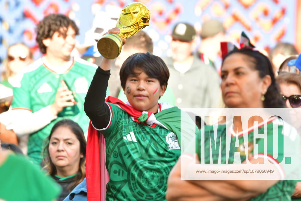 Mexico defeated Ecuador 2–0, marking their first victory in a decisive match in 40 years Fans of the Mexican national team, Nationalteam gathered to support the team and celebrate the World Cup victory over Ecuador. Los Angeles California United States