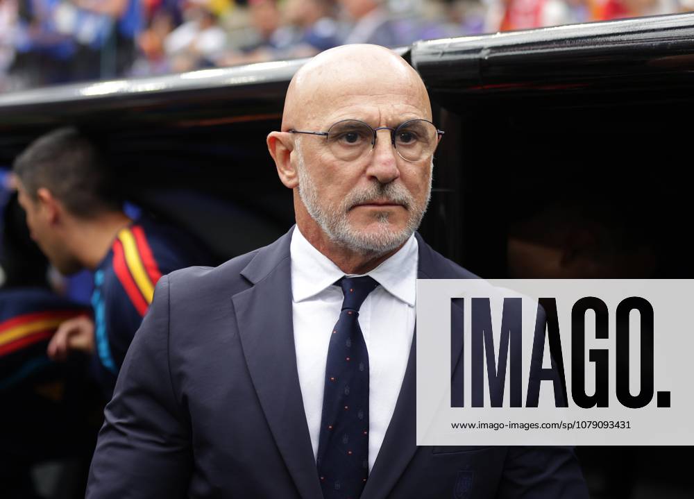 . - Spain v Austria, FIFA World Cup, WM, Weltmeisterschaft, Fussball 2026, Round Of 32, Los Angeles Stadium, Los Angeles, USA, 2nd July 2026. DC Photos Crystal Pix Luis de la Fuente manager of Spain national team, Nationalteam - Spain v Austria, FIFA World Cup 2026, Round Of 32, Los Angeles Stadium, Los Angeles, USA, 2nd July 2026. DC Photos Crystal Pix Los Angeles Los Angeles Stadium United States Of America
