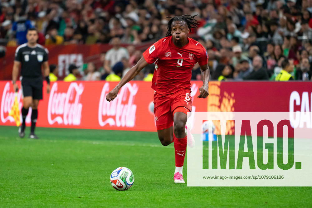 Johan Manzambi of Switzerland controls the ball during the FIFA World Cup, WM, Weltmeisterschaft, Fussball 2026 Round of 32 match between Switzerland and Algeria at BC Place Vancouver Stadium on July 2, 2026 in Vancouver, British Columbia, Canada.