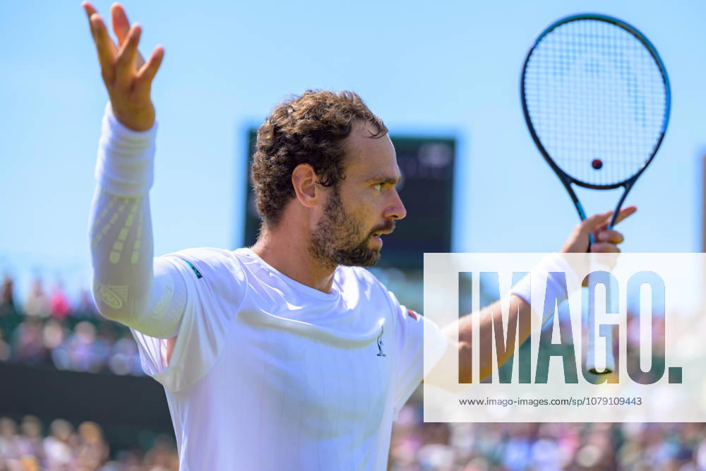 Day Five: The Championships - Wimbledon 2026 LONDON, ENGLAND JULY 03 - Roman Safiullin of Russia during Gentlemen s Single Third Round against Joao Fonseca of Brazil at The Wimbledon Lawn Tennis Championship at Wimbledon on July 03, 2026 in London, England. (Photo by Keeran Marquis)