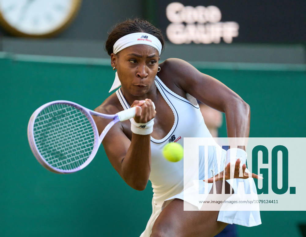 2026 Wimbledon, July 03, Day 5 LONDON, - JULY 3: Coco Gauff of the United States plays a shot against Claire Liu of the United States during their third round match at 2026 Wimbledon, July 03, Day 5 at The all England club, Wimbledon on July 3, 2026 in London, GBR. London The all England club, Wimbledon GBR