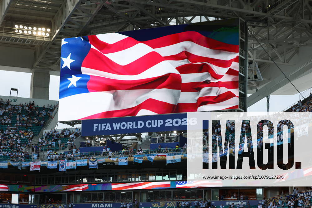 Argentina v Cabo Verde: Round of 32 - FIFA World Cup, WM, Weltmeisterschaft, Fussball 2026 Stars and stripes flag on the giant screen before the FIFA World Cup 2026 Round Of 32 match between Argentina and Cabo Verde at Miami Stadium on July 3, 2026 in Miami Gardens, United States. Miami Gardens Miami Stadium FL United States
