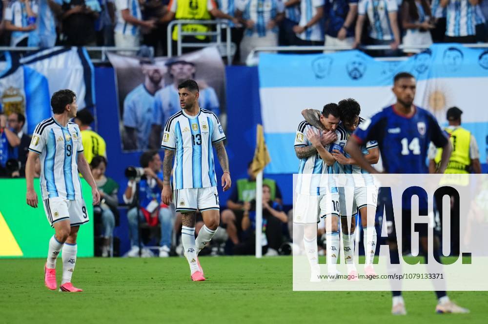 Argentina v Cape Verde - FIFA World Cup, WM, Weltmeisterschaft, Fussball 2026 - Round of 32 FLORIDA, USA - JULY 03: Lisandro Martinez of Argentina celebrates after scoring his team s second goal with teammate Lionel Messi of Argentina during the 2026 FIFA World Cup Round of 32 match between Argentina and Cape Verde at the Hard Rock Stadium (Miami Stadium) in Miami Gardens, Florida, United States on July 03, 2026. Jose Hernandez Anadolu Florida United States. Editorial use only. Please get in touch for any other usage.