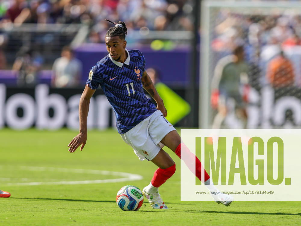 France forward MICHAEL OLISE (11) dribbles the ball during the 2026 FIFA World Cup, WM, Weltmeisterschaft, Fussball round of 32 match between France and Sweden at MetLife Stadium in East Rutherford, NJ East Rutherford USA - ZUMAr225 20260703_zsp_r225_001