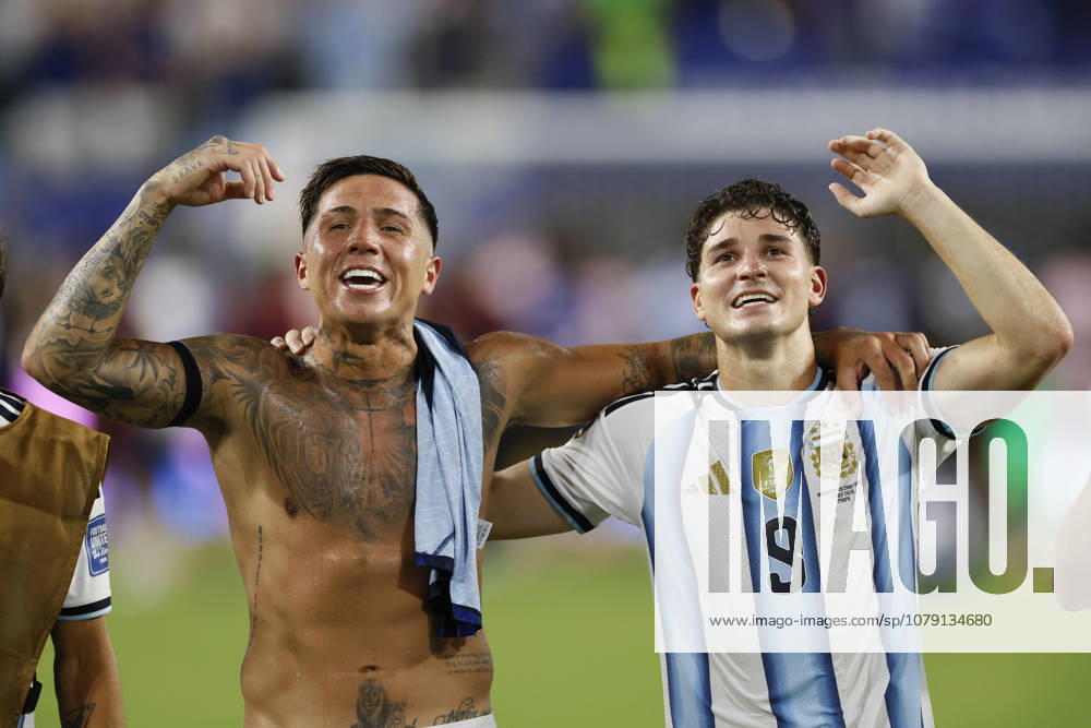 Argentina v Cabo Verde: Round of 32 - FIFA World Cup, WM, Weltmeisterschaft, Fussball 2026 Enzo Fernandez and Julian Alvarez of Argentina celebrate after winning the FIFA World Cup 2026 Round Of 32 match between Argentina and Cabo Verde at Miami Stadium on July 3, 2026 in Miami Gardens, United States. Miami Gardens Miami Stadium FL United States