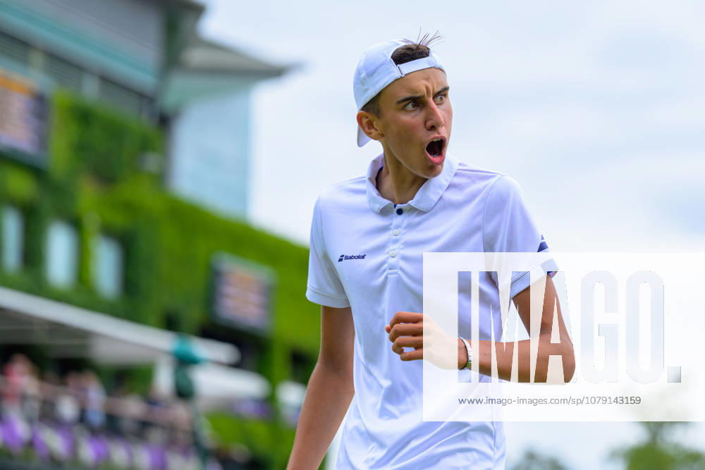 Day Six: The Championships - Wimbledon 2026 LONDON, ENGLAND JULY 04 - Vincent Fletcher of Great Britain reacts during Boy?s Single First Round against Luis Guto Miguel of Brazil at The Wimbledon Lawn Tennis Championship at Wimbledon on July 04, 2026 in London, England. (Photo by Keeran Marquis)