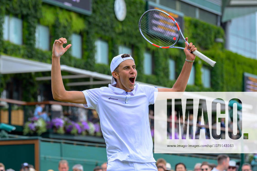 Day Six: The Championships - Wimbledon 2026 LONDON, ENGLAND JULY 04 - Vincent Fletcher of Great Britain reacts during Boy?s Single First Round against Luis Guto Miguel of Brazil at The Wimbledon Lawn Tennis Championship at Wimbledon on July 04, 2026 in London, England. (Photo by Keeran Marquis)