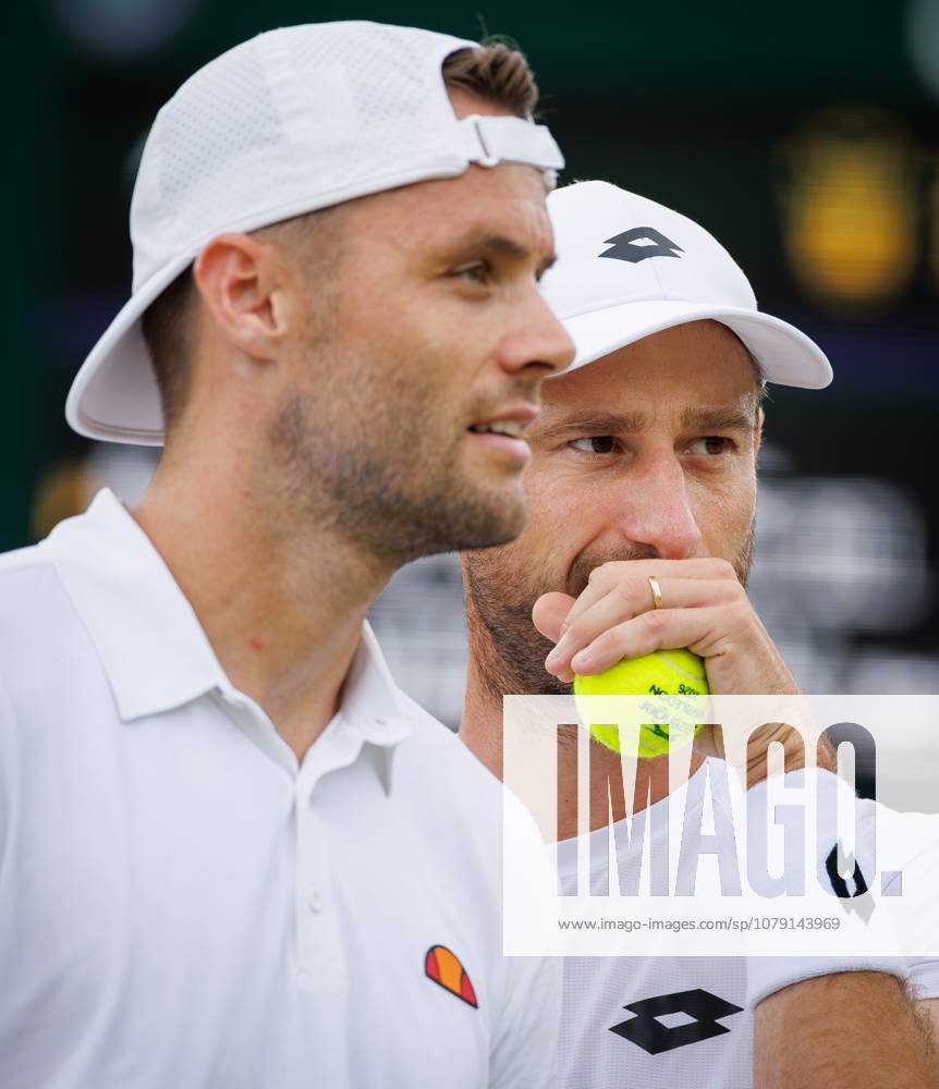 Dutch Sem Verbeek and Belgian Sander Gille pictured during a doubles tennis match between Argentinian-Spain pair Zeballos - Granollers and Belgian-Dutch pair Gille-Verbeek, in the second round of the Men s doubles at the Wimbledon grand slam tennis tournament in London, Britain, Saturday 04 July 2026. BENOITxDOPPAGNE x180331504x