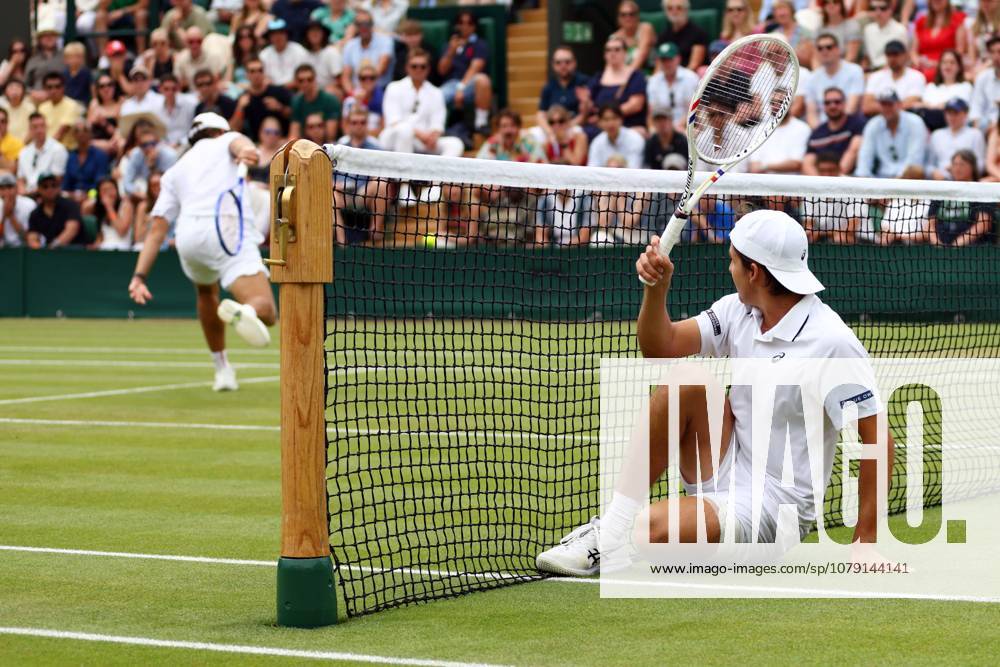 Zachary Svajda and Alex De Minaur during their third round match Wimbledon Tennis Championships, Day 6, The All England Lawn Tennis and Croquet Club, London, UK - 04 Jul 2026London The All England Lawn Tennis and United Kingdom