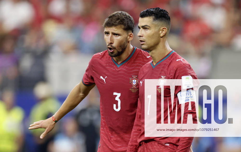 Portugal v Spain: Round of 16 - FIFA World Cup, WM, Weltmeisterschaft, Fussball 2026 Ruben Dias and Cristiano Ronaldo of Portugal in action during the FIFA World Cup 2026 Round Of 16 match between Portugal and Spain at Dallas Stadium on July 6, 2026 in Arlington, United States. Arlington Dallas Stadium TX United States
