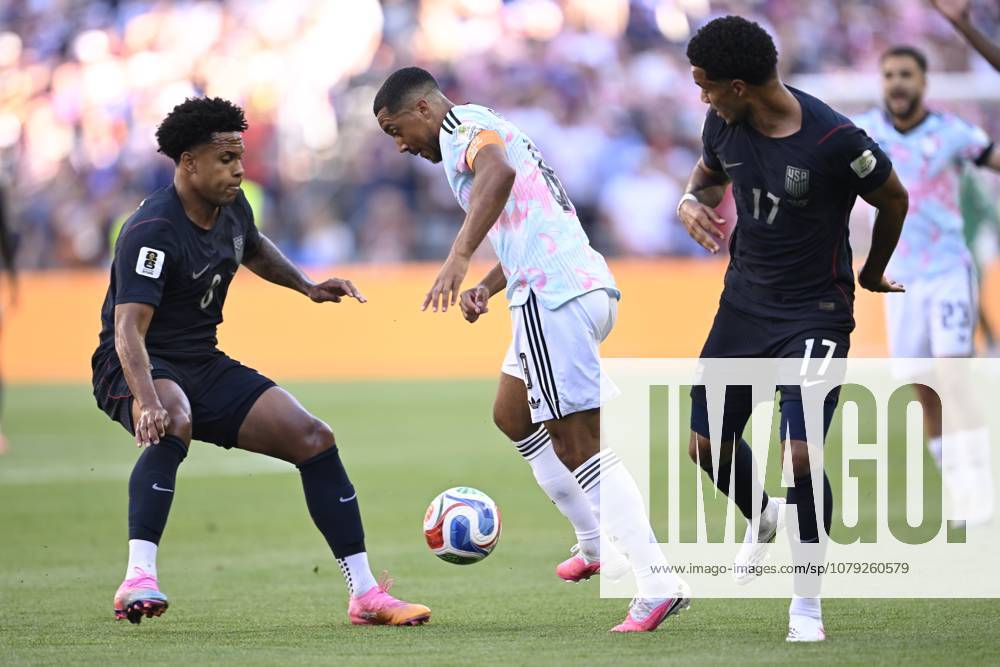 USA vs Belgium - FIFA World Cup, WM, Weltmeisterschaft, Fussball 2026 SEATTLE, UNITED STATES OF AMERICA - JULY 06 : Tielemans Youri midfielder of Belgium in action with Mckennie Weston midfielder of USA pictured during the FIFA World Cup 2026 round of 16 match between the United States of America and Belgium at the Lumen Field stadium on July 6, 2026 in Seattle, United States of America, 06 07 2026 Seattle United States of America
