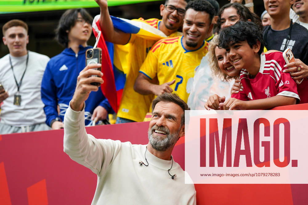 Canada Soccer, 2026 FIFA World Cup, Round of 16: Switzerland vs. Colombia at BC Place, Vancouver; Jürgen Klopp, soccer analyst on MagentaTV; viewers, fans, stands