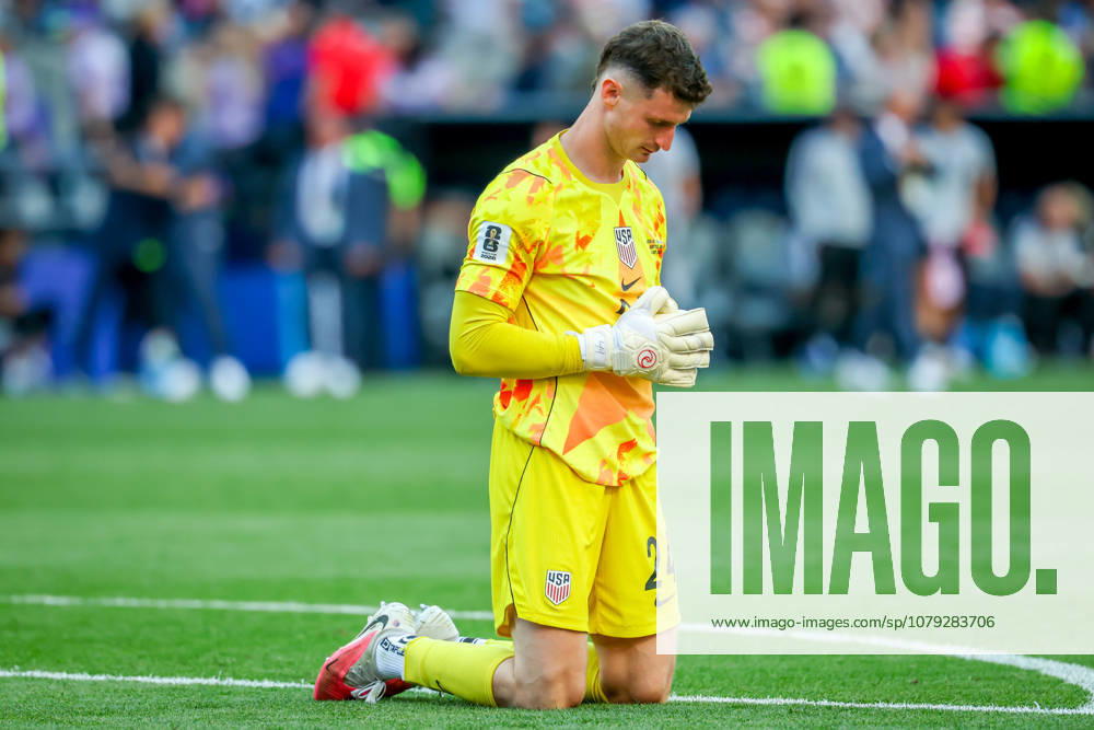 United States of America goalkeeper Matt Freese (24) agonizes over a USA loss and elimination during the match between USA and Belgium in the World Cup 2026 at Seattle Stadium, Seattle, Washington Seattle USA - ZUMAj111 20260706_zsp_j111_093