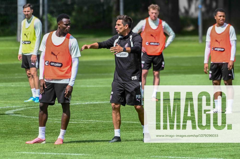 Abdoulie Ceesay, Coach Marcel Rapp, St. Pauli, Germany, Hamburg, Training Facility on Kollaustrasse, Soccer, 2. Bundesliga, FC St. Pauli