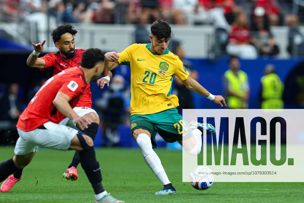 ARLINGTON, TX - July 03: Australia forward Cristian Volpato ( 20) kicks the ball up field during the FIFA World Cup, WM, Weltmeisterschaft, Fussball Round of 32 match between Australia and Egypt on July 3, 2026 at Dallas Stadium in Arlington, TX. (Photo by Matthew Visinsky Icon Sportswire) SOCCER: JUL 03 FIFA World Cup 26 Round of 32 - Australia v Egypt Icon260703020