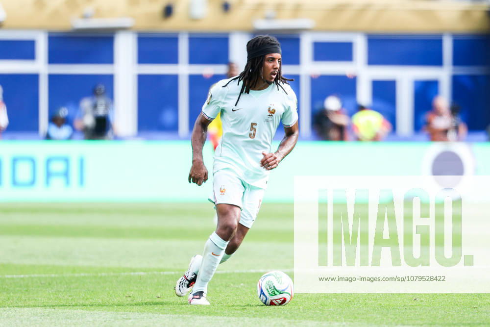Jules Kounde player of France during the FIFA World Cup, WM, Weltmeisterschaft, Fussball quarterfinal match between France and Morocco, at Boston Stadium, in Foxborough, United States, on Thursday, July 09, 2026. USA - ZUMAc233 20260709_zsp_c233_121